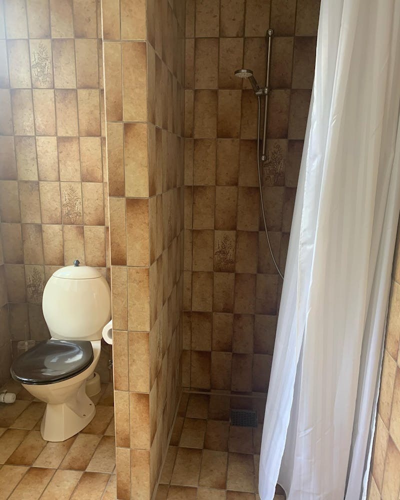 Før oppussing av bad Billig oppussing av bad